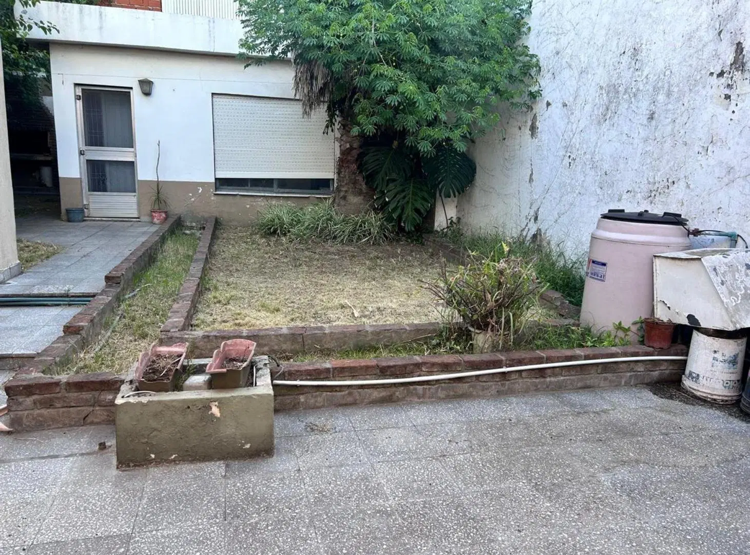 CASA DE 3 AMBIENTES EN VENTA EN TEMPERLEY  + DPTO 2