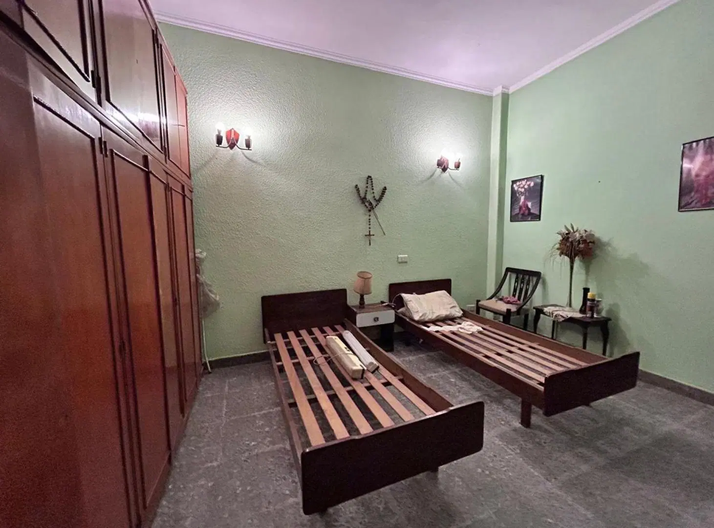 CASA DE 3 AMBIENTES EN VENTA EN TEMPERLEY  + DPTO 4