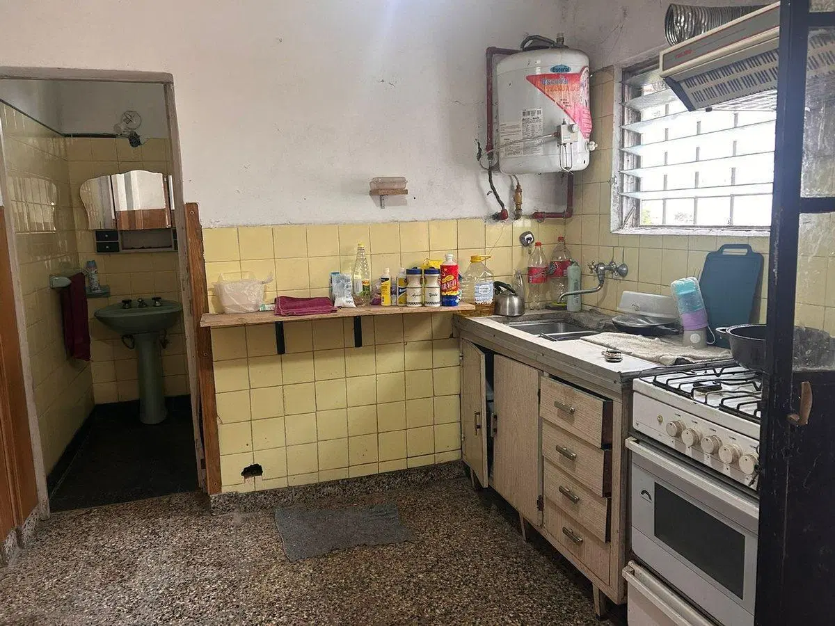 CASA EN VENTA EN SAN JOSE TEMPERLEY A REFACCIONAR 3