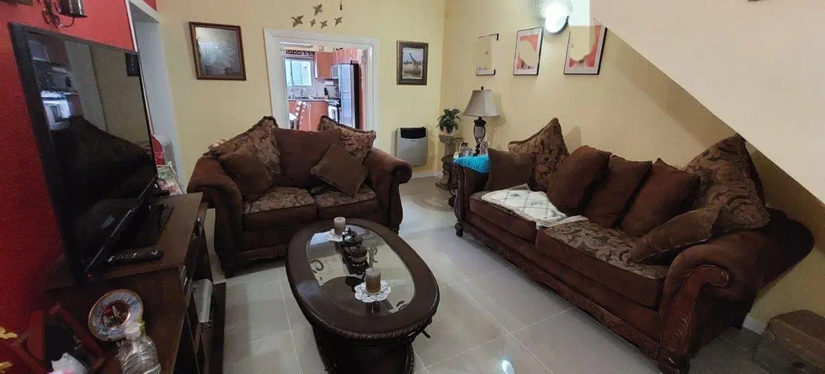 CASA MULTIFAMILIAR EN VENTA EN LOMAS APTO CRED 2