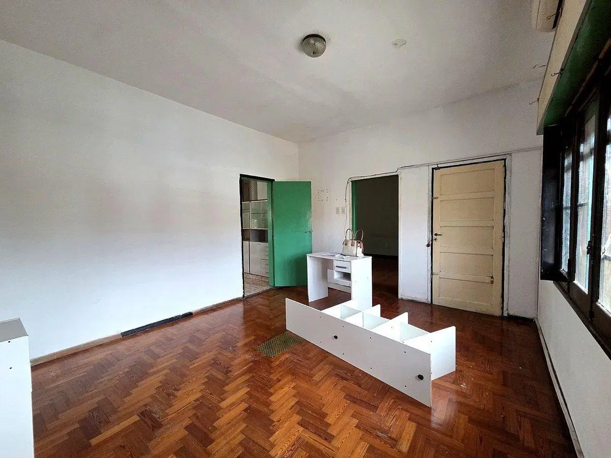 LOTE CON 5 DPTOS Y FONDO LIBRE.IDEAL INVERSOR 5