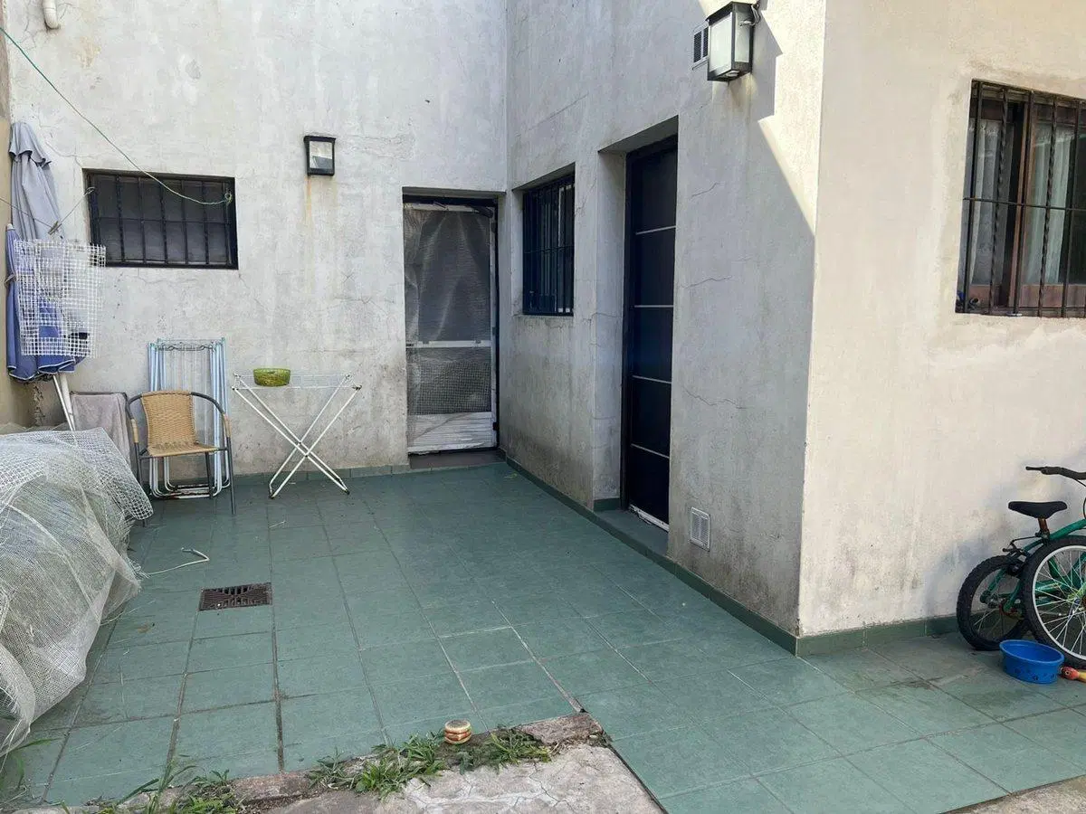 CASA 5 AMB, FONDO, COCHERA, PIÑEYRO 3