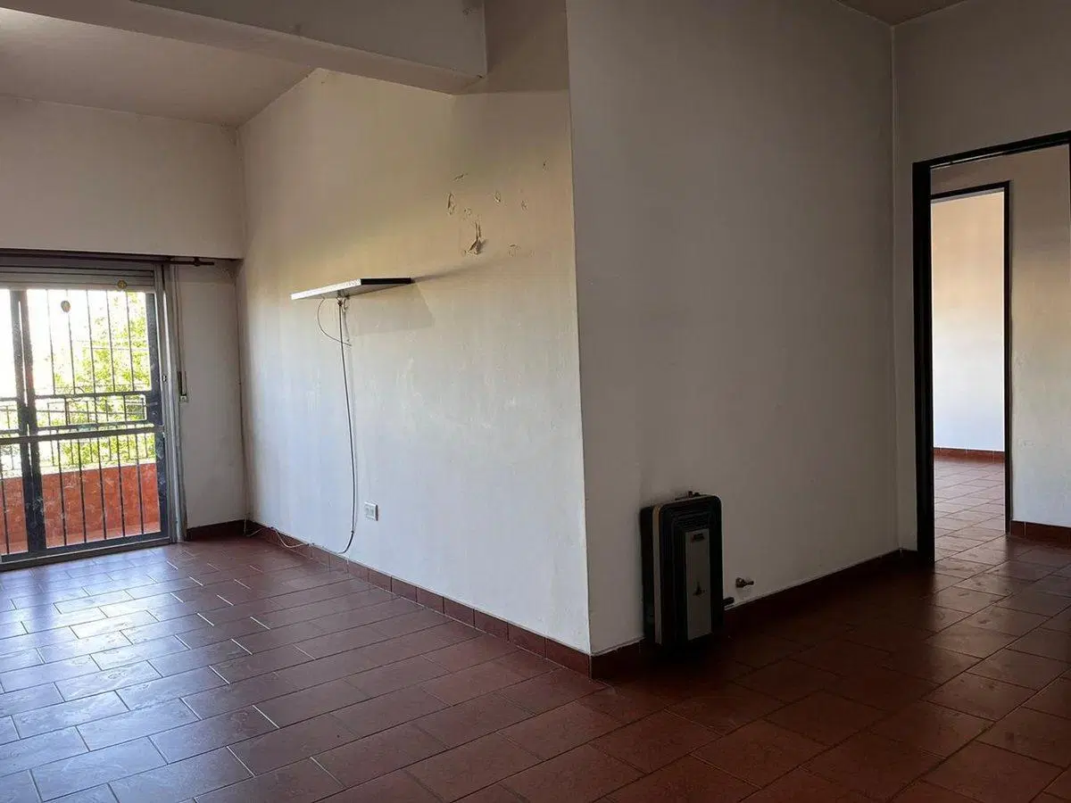 VENTA DE CASA + GALPON- WILDE- APTA CREDITO 8