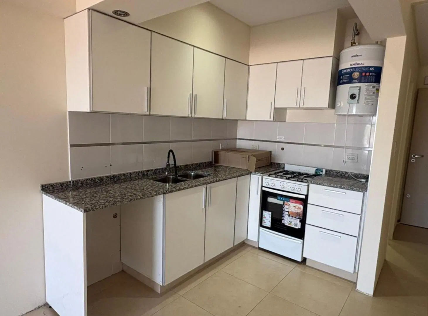 DEPTO MONOAMBIENTE EN ALQUILER LANUS OESTE 3