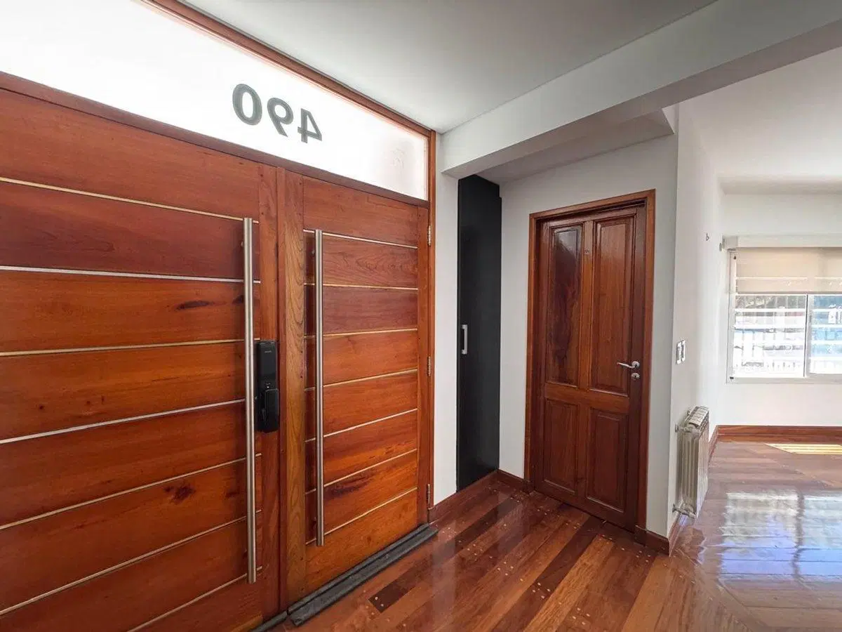CASA EN VENTA-BANFIELD-5 AMBIENTES-AMPLIA COCHERA 8