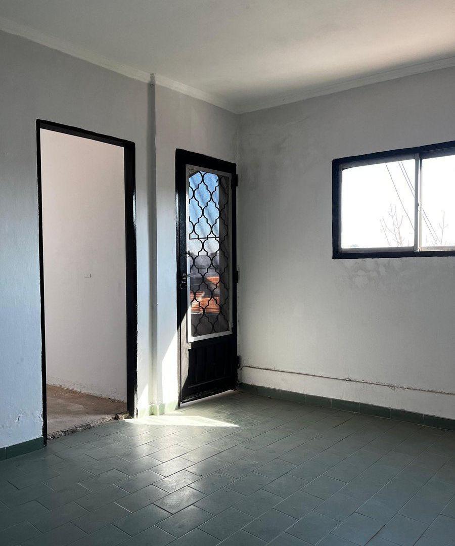 Foto de DPTO 2AMB- VENTA-PERMUTA 39M2-Valentín Alsina, imagen 3
