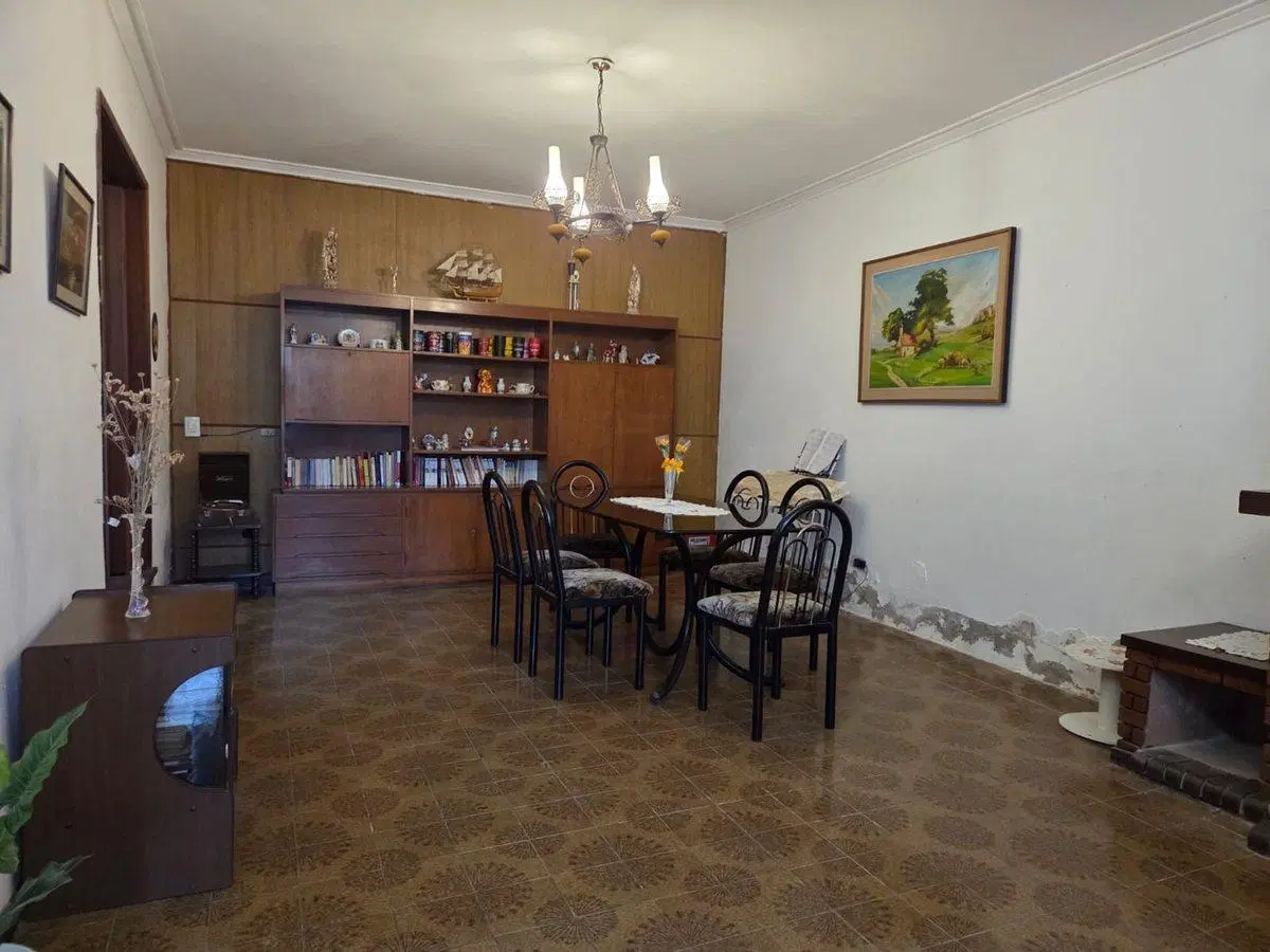 VENTA CHALET 6 AMBIENTES CON JARDÍN Y COCHERA 4