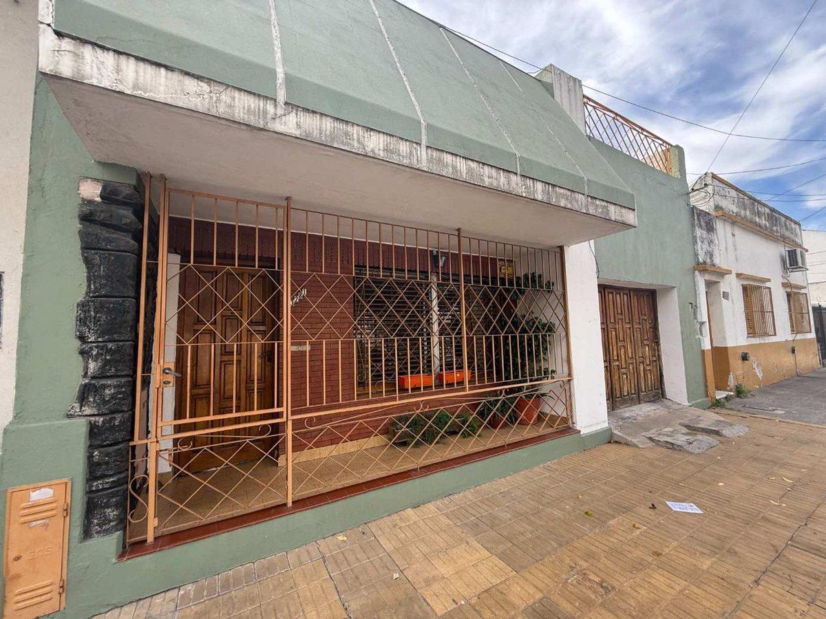 Foto de VENTA CASA DOS AMB C/COCHERA, PATIO - APTO CREDITO, imagen 2