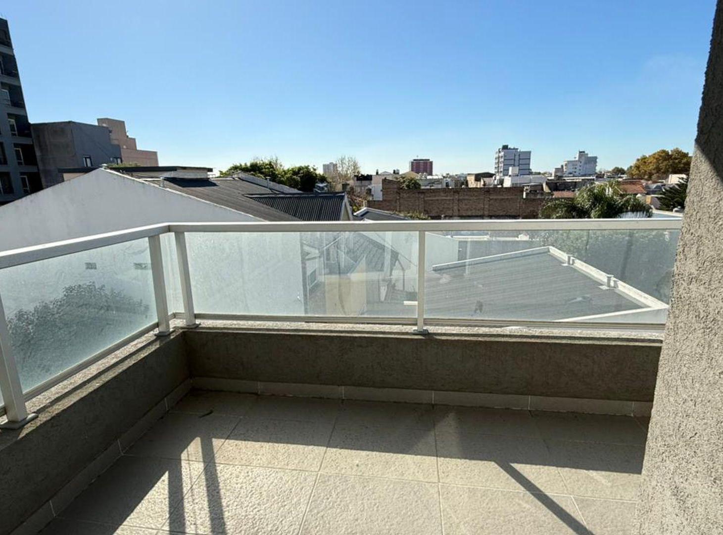 Foto de VENTA DTO 2 AMB A ESTRNAR- LANUS OESTE, imagen 4