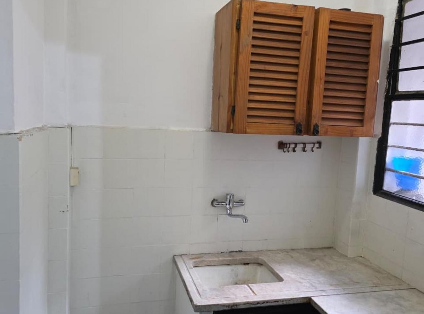 Foto de ALQUILER 2 AMB PATIO INTERNO APTO PROF MICROCENTRO, imagen 3