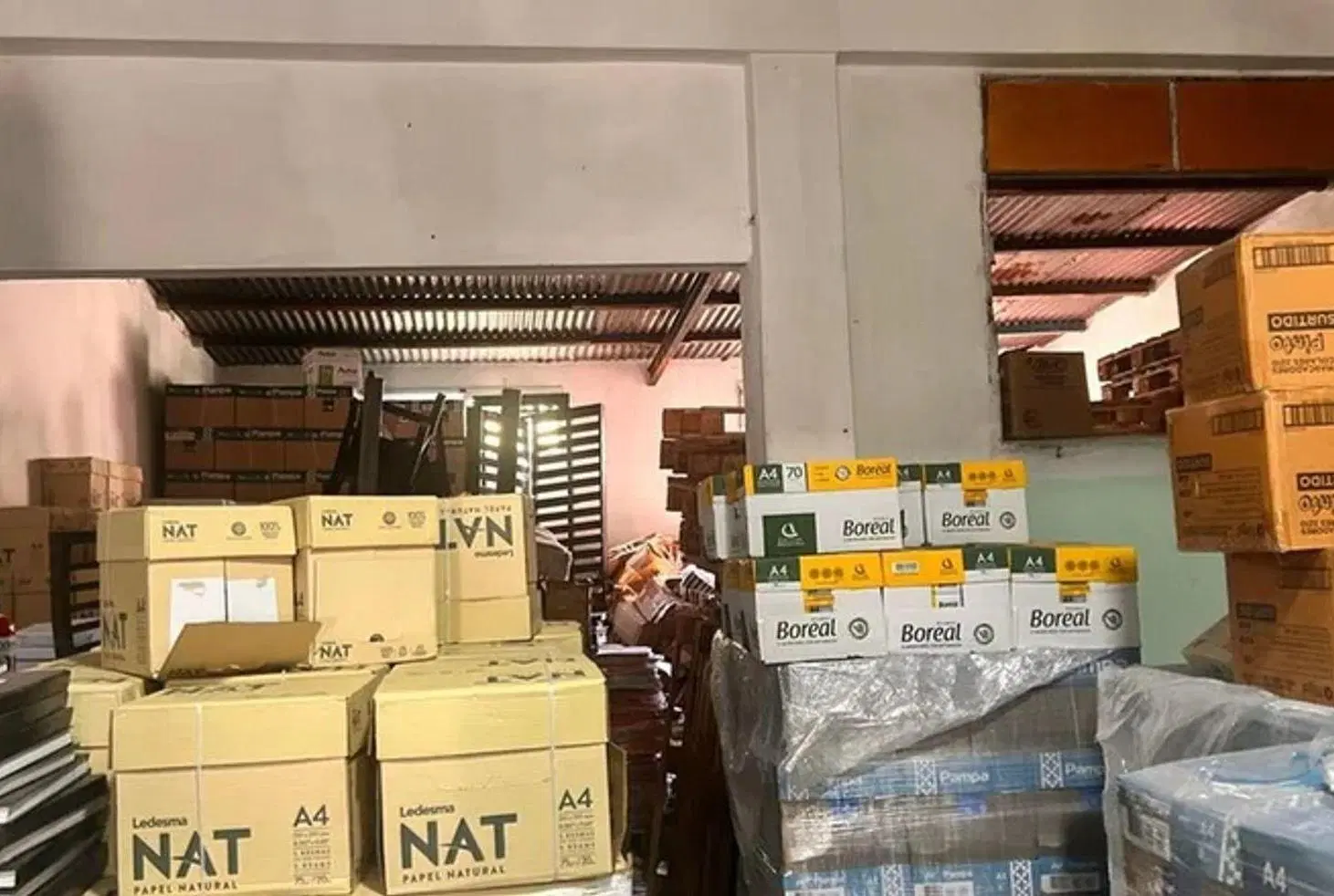 GALPON DE 147 m² EN ALQUILER EN LANUS 2