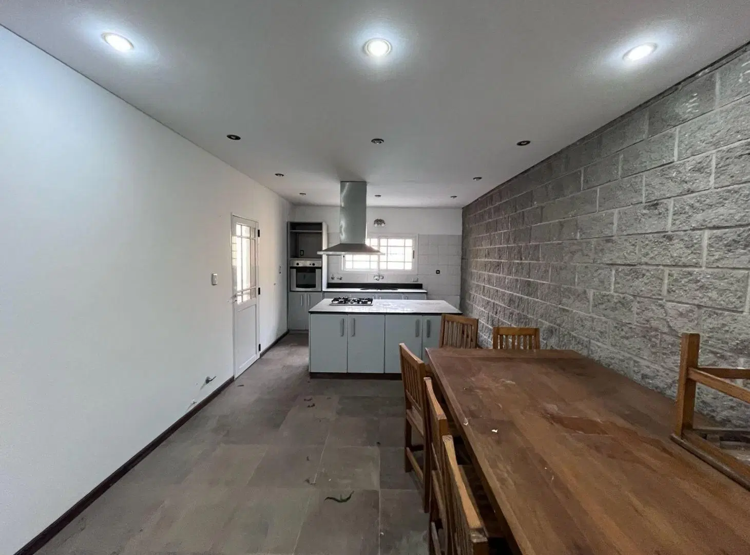 Casa 6 ambientes con pileta en Bernal APTO CREDITO 4