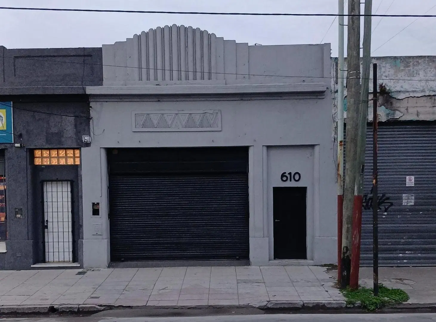 ALQUILER LOCAL COMERCIAL 54m2 - VALENTIN ALSINA 4