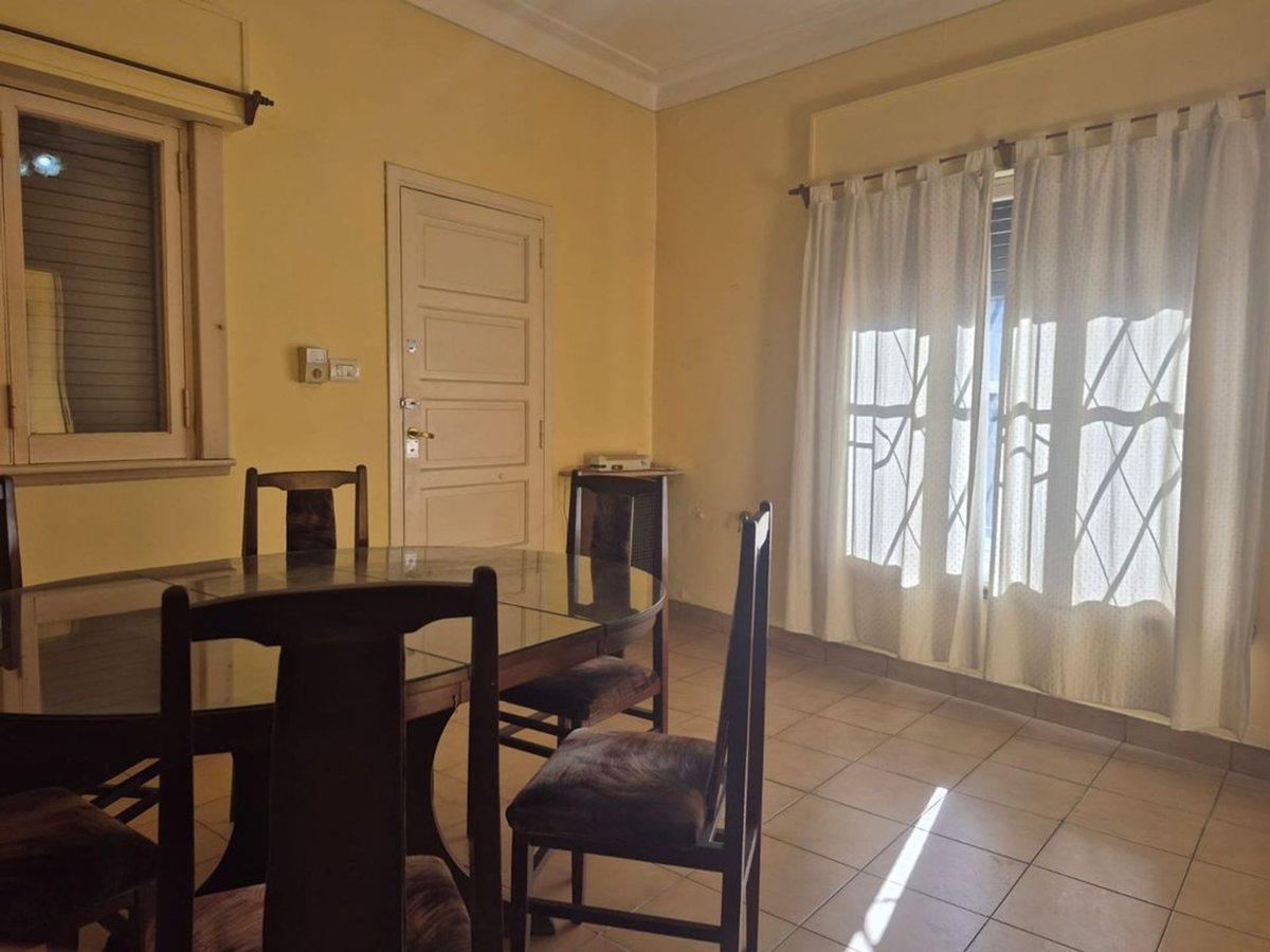 Foto de VENTA CASA 3 AMB CON COCHERA, LOCAL Y DEPTO -LANUS, imagen 3