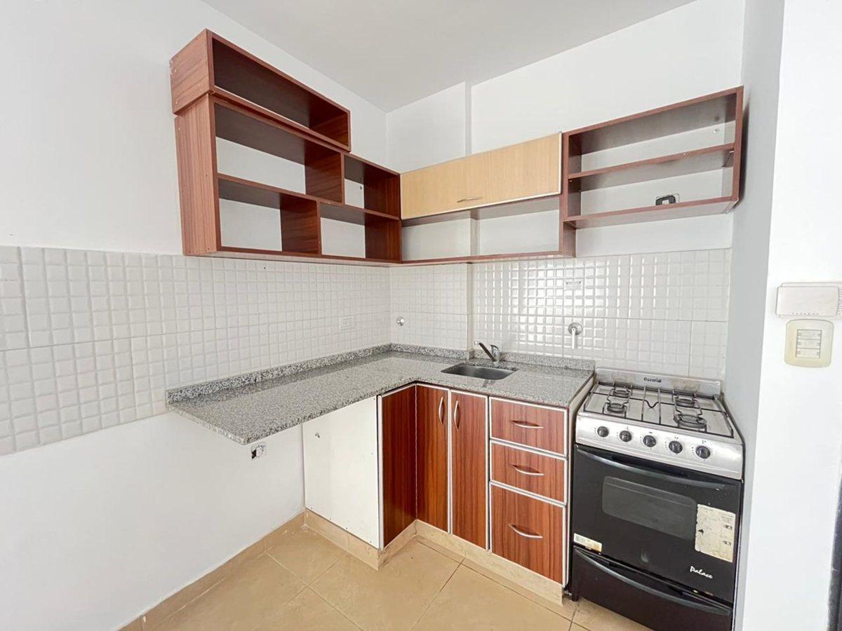 Foto de VENTA DEPTO C/BALCON COCHERA LANÚS O., imagen 2