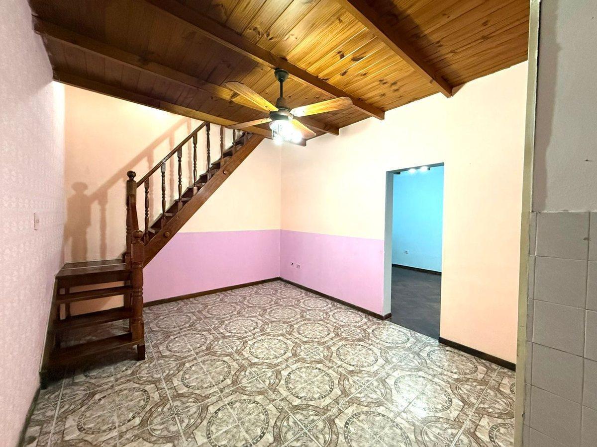 Foto de PH 3 AMB CON TERRAZA PROPIA EN VENTA V.ALSINA, imagen 2