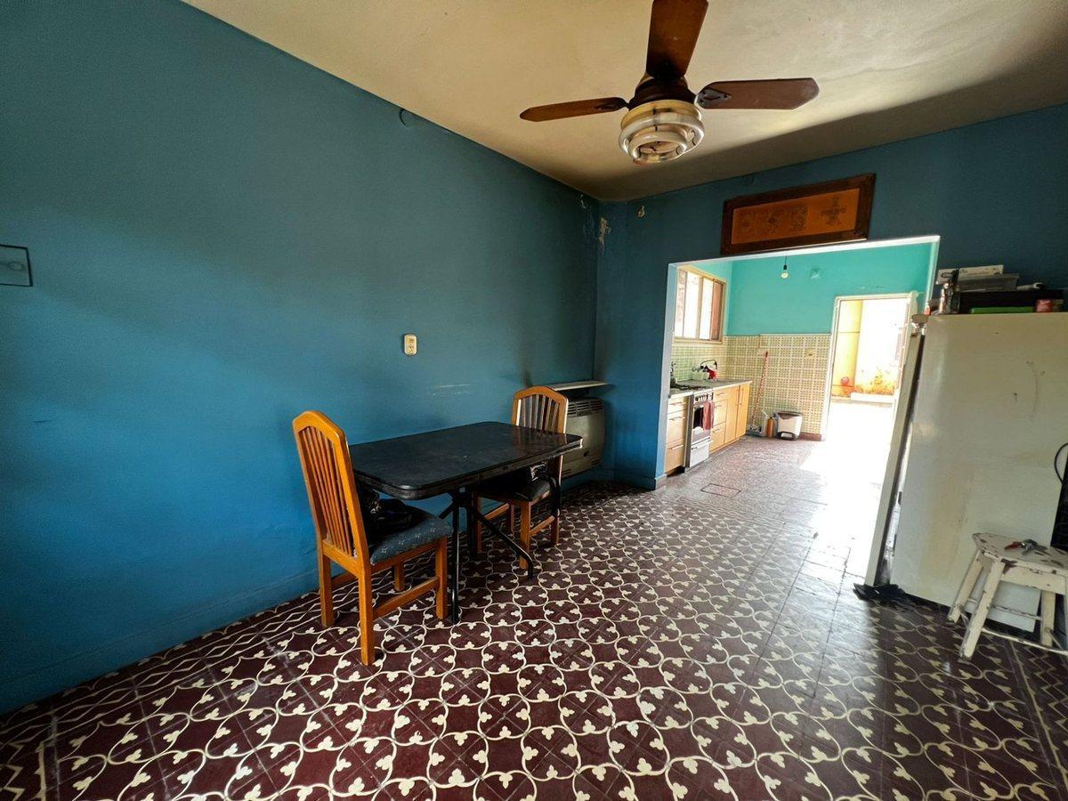 Foto de DOS CASA S/LOTE DE 237 M2 V. ALSINA VENTA-PERMUTA, imagen 4