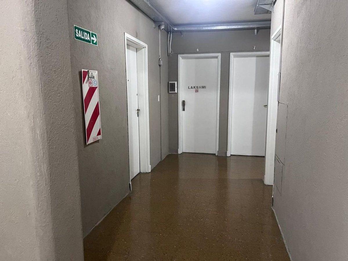 Foto de OFICINA 27M2 EN VENTA A MTS DE LA ESTACION LOMAS, imagen 4