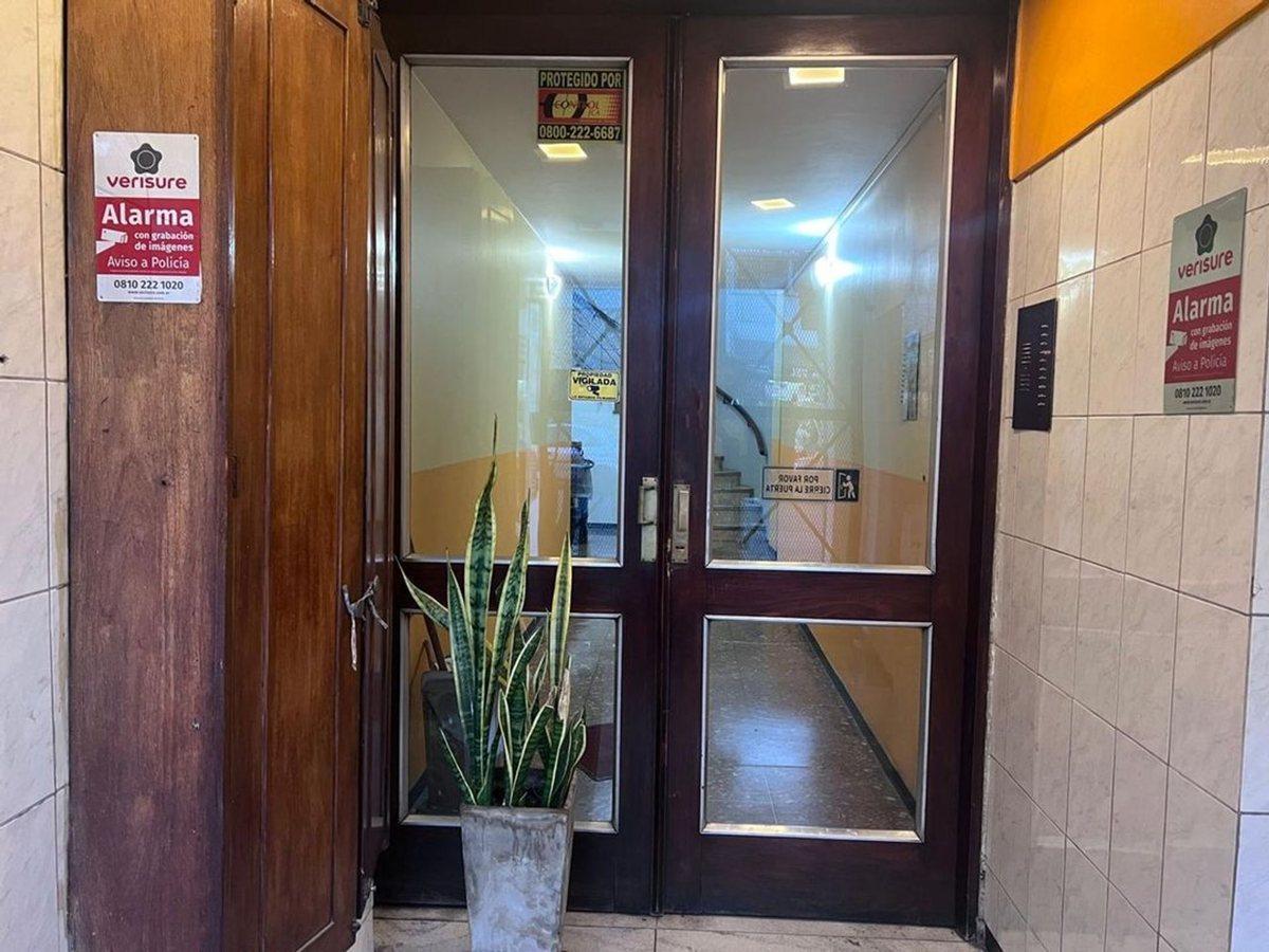 Foto de OFICINA 27M2 EN VENTA A MTS DE LA ESTACION LOMAS, imagen 3