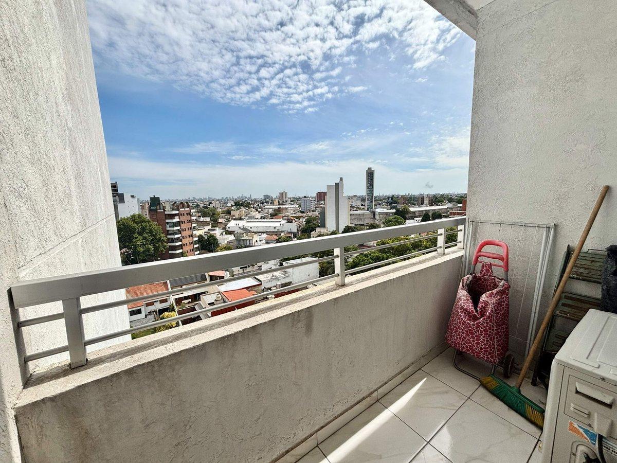 Foto de 2 Amb en 8° piso c/balcón y vista abierta lanusita, imagen 5