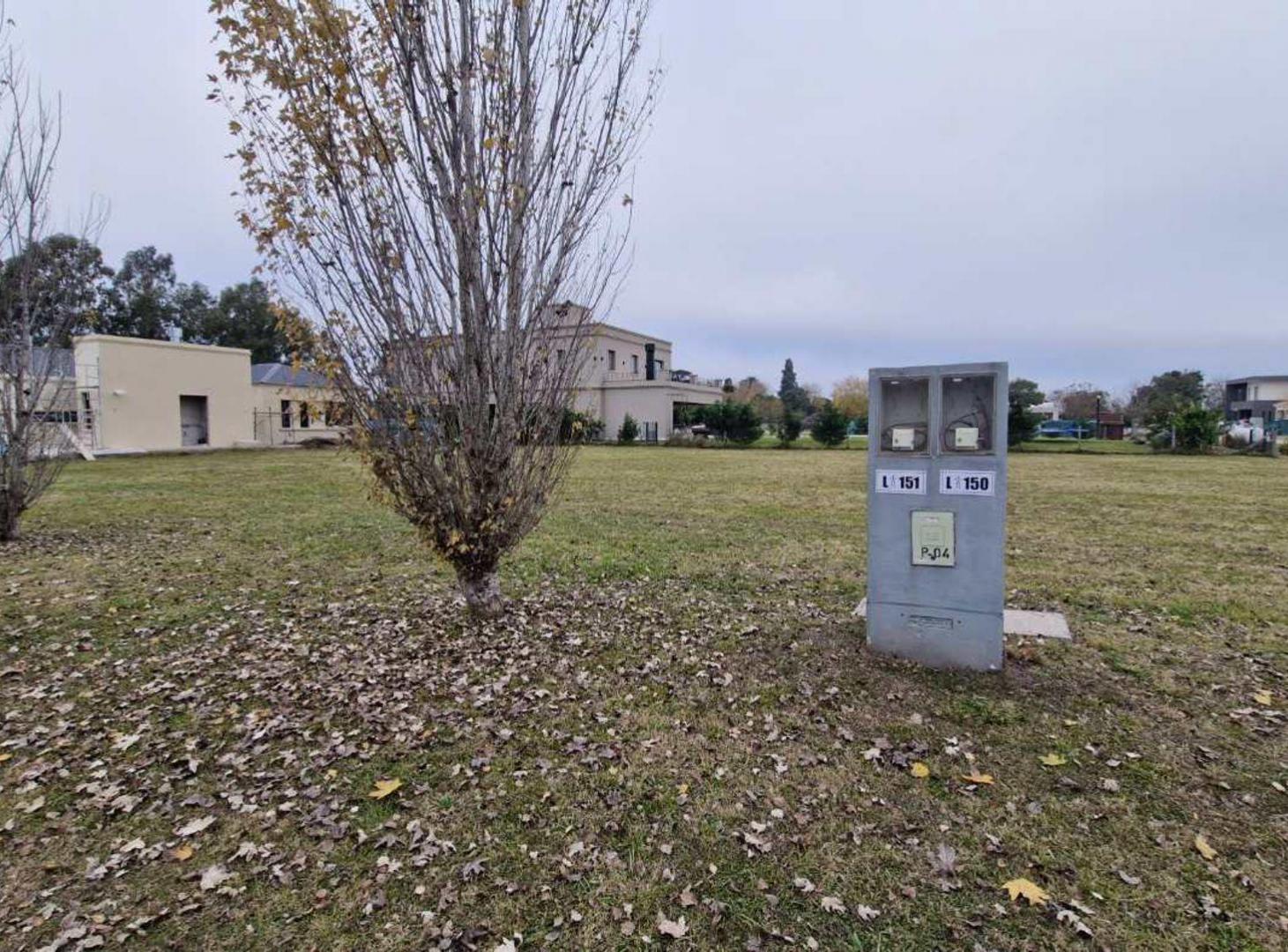 Foto de Lote en Barrio privado Saint Joseph . PERMUTA, imagen 5