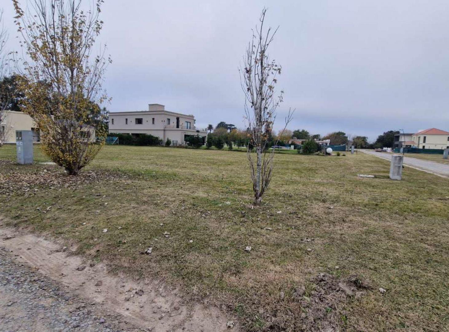 Foto de Lote en Barrio privado Saint Joseph . PERMUTA, imagen 3