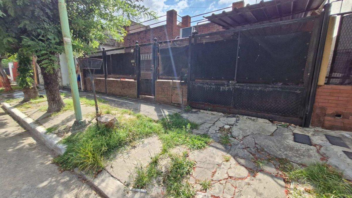 Foto de Casa en venta 4 ambientes Apto credito .financia, imagen 1