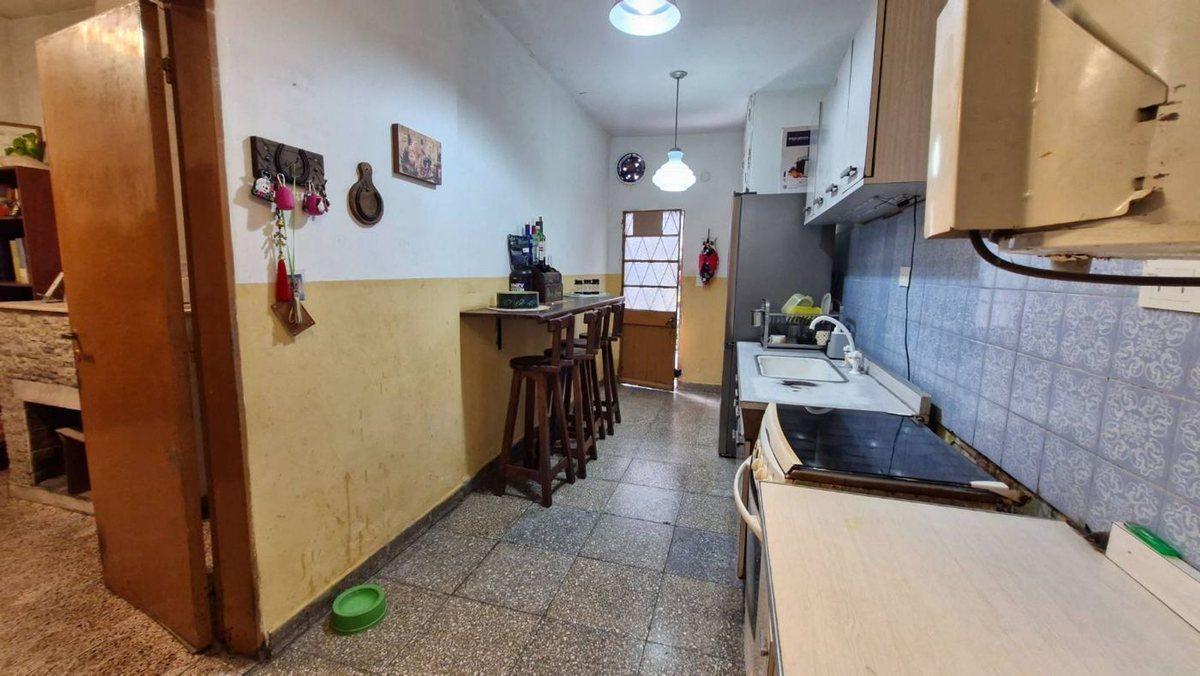 Foto de Casa en venta 4 ambientes Apto credito .financia, imagen 5
