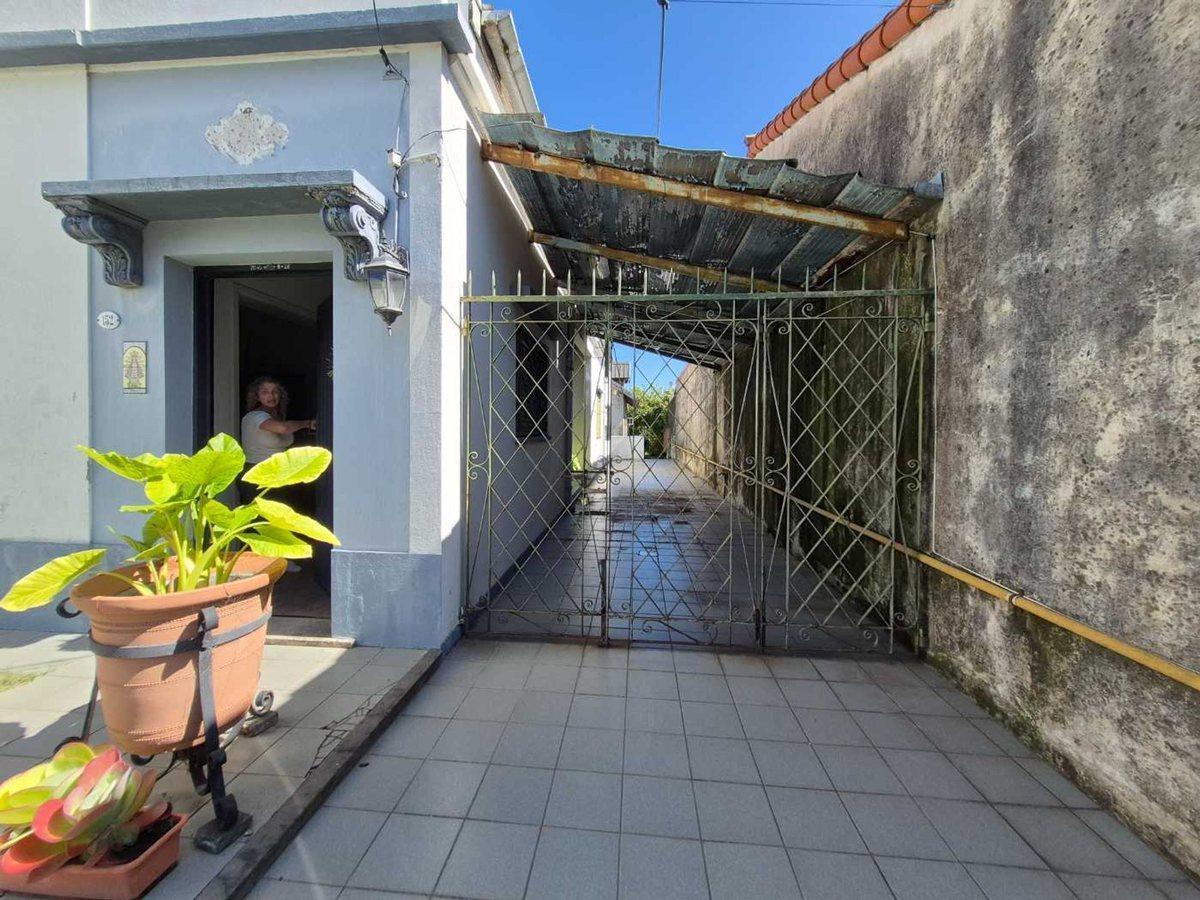 Foto de VENTA CASA EN BLOCK L. DE ZAMORA. APTA 2 FAMILIAS, imagen 1