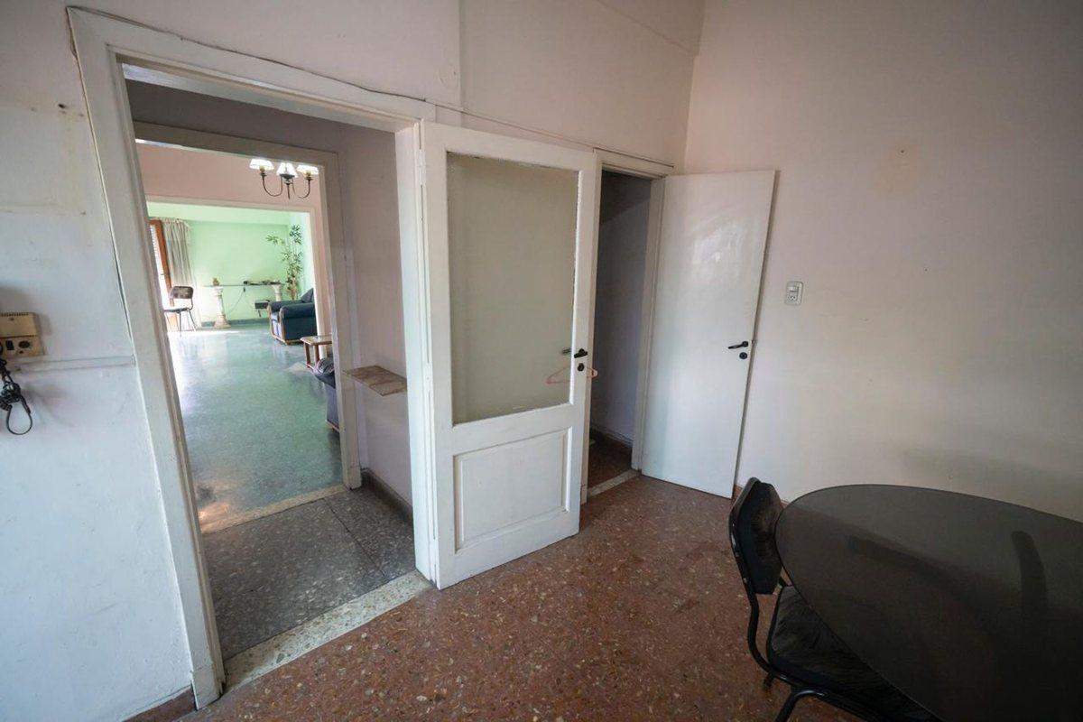 Foto de VENTA PH 3 AMBIENTES CON QUINCHO LANUS OESTE, imagen 5