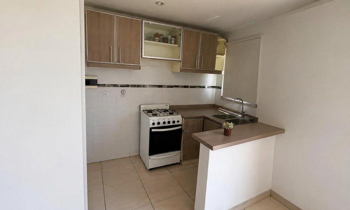 Foto de DEPARTAMENTO EN VENTA 2 AMB. CON BALCON LANUS E., imagen 5