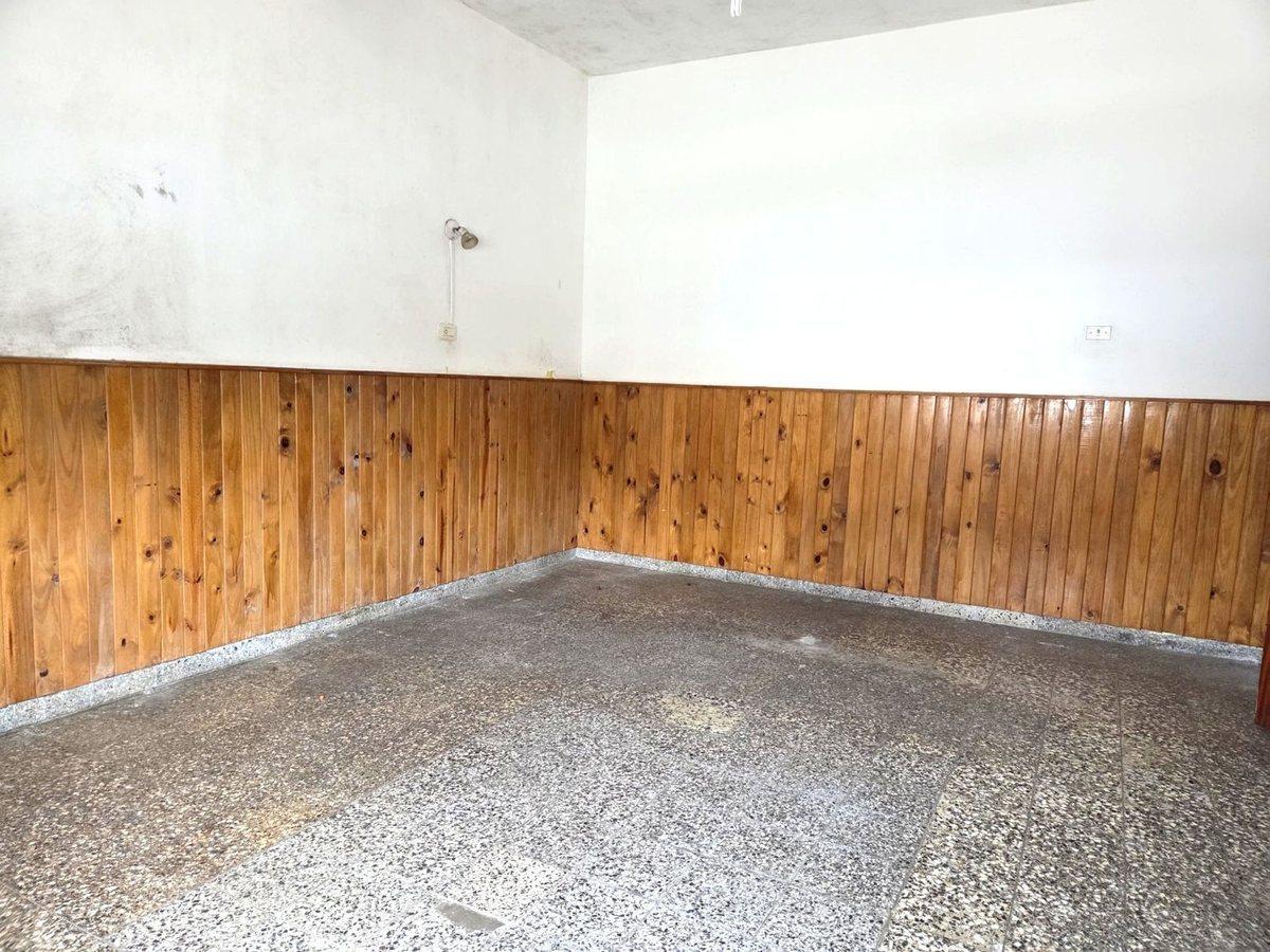 Foto de LOTE CON 5 DPTOS Y FONDO LIBRE.IDEAL INVERSOR, imagen 2