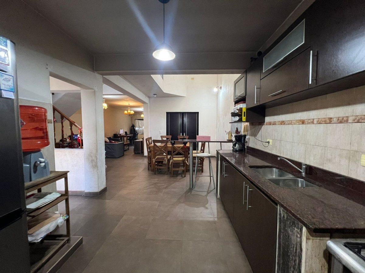 Foto de CASA 5 AMB, FONDO, COCHERA, PIÑEYRO, imagen 1