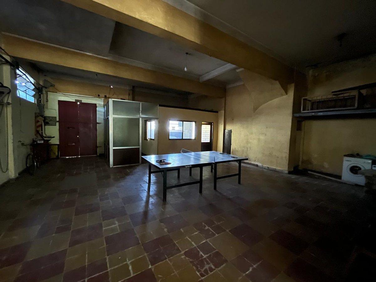 Foto de Casa de 13x52 en venta Lanús 4 amb. fondo y pileta, imagen 3