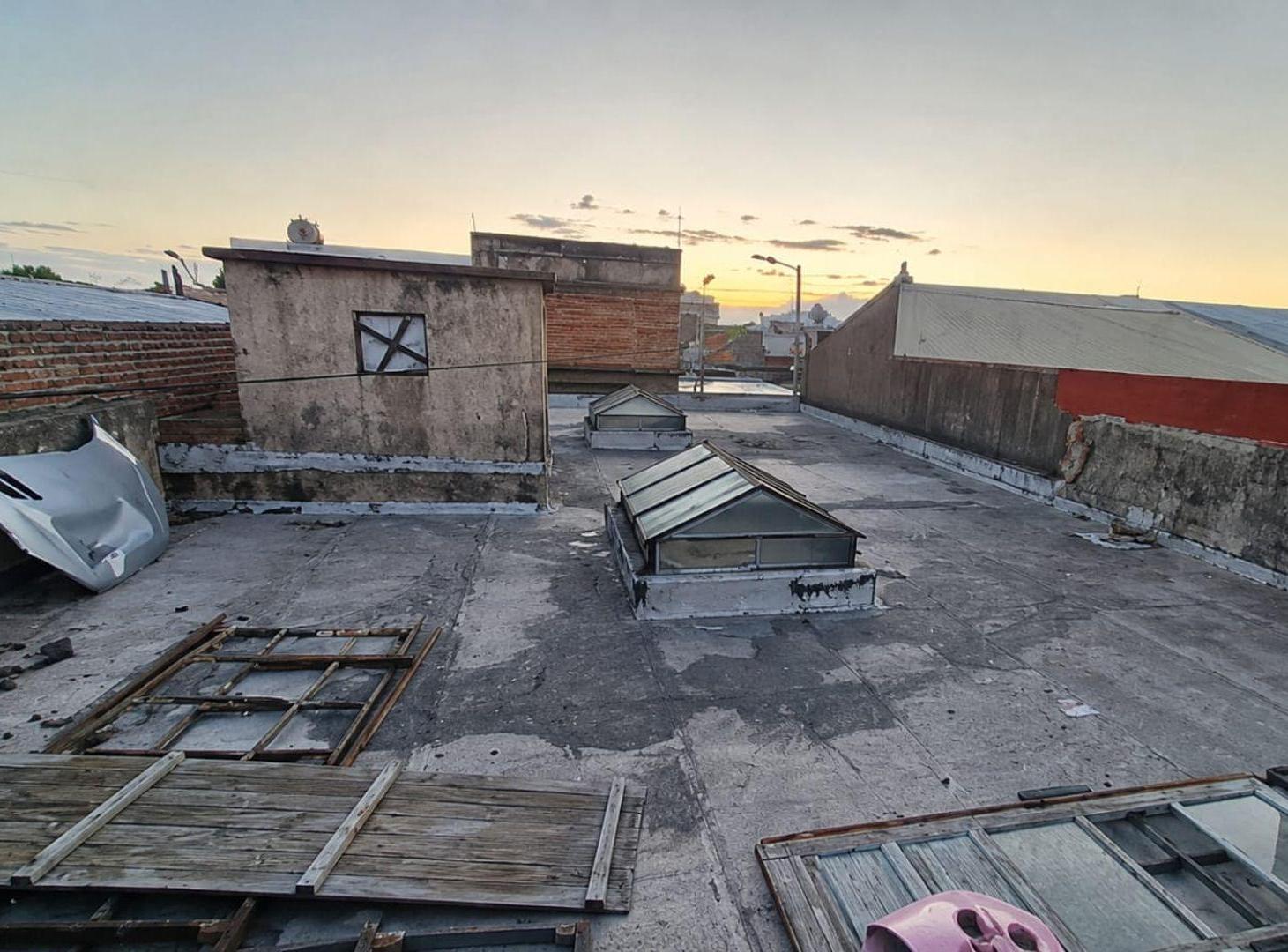 Foto de GALPÓN EN ALQUILER – SARANDÍ, AVELLANEDA, imagen 1