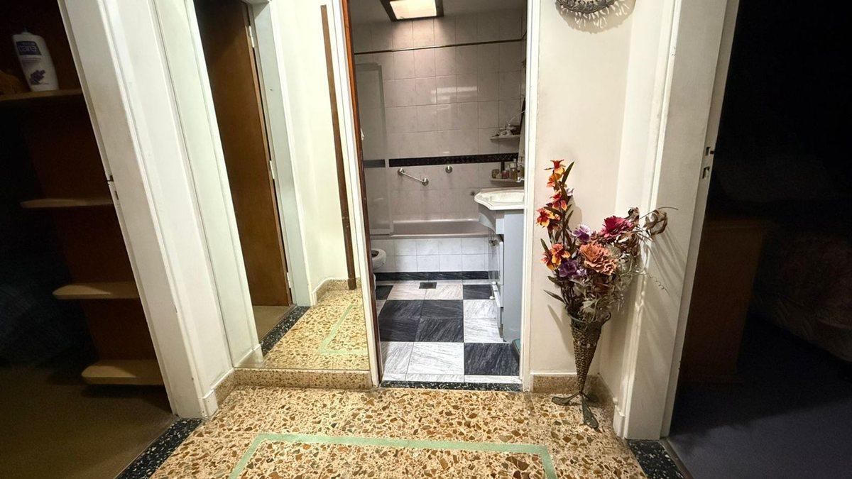 Foto de CASA EN VENTA 8,66X50 CN/COCHERA Y TERRAZA, imagen 2