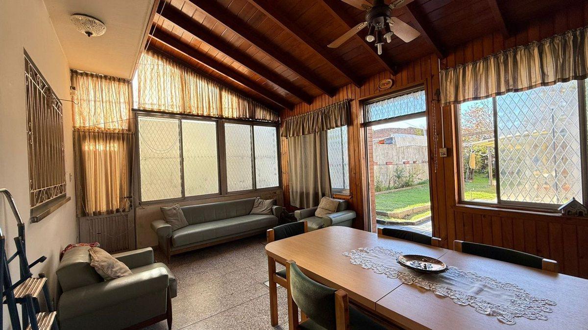 Foto de CASA EN VENTA 8,66X50 CN/COCHERA Y TERRAZA, imagen 1