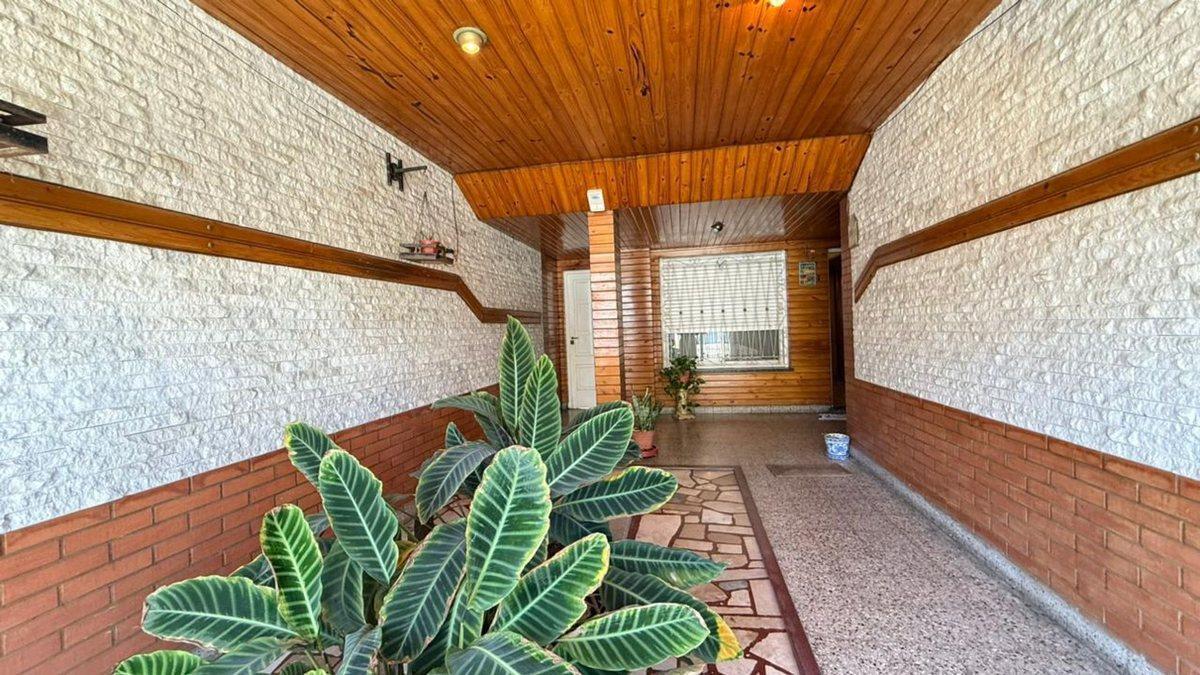 Foto de Casa lote propio en venta con cochera Lanús oeste, imagen 5