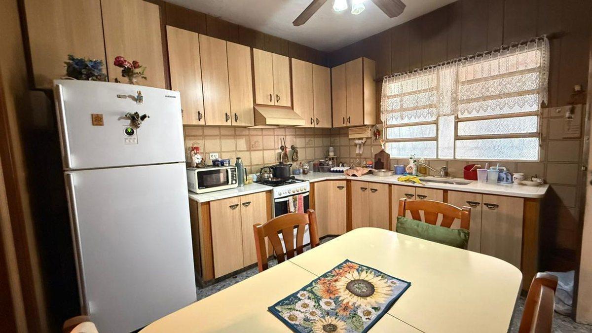 Foto de Casa lote propio en venta con cochera Lanús oeste, imagen 4