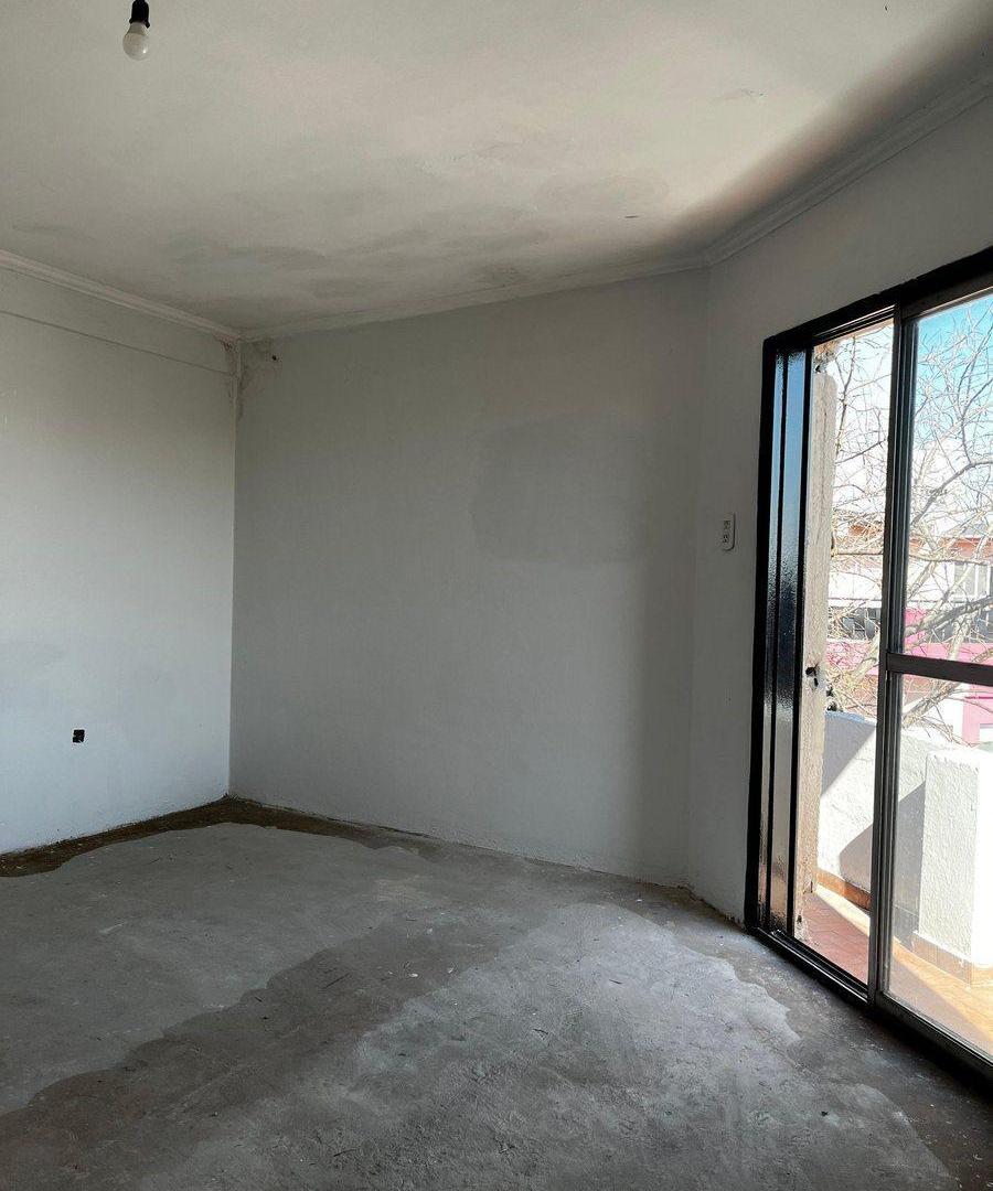 Foto de DPTO 2AMB- VENTA-PERMUTA 39M2-Valentín Alsina, imagen 5