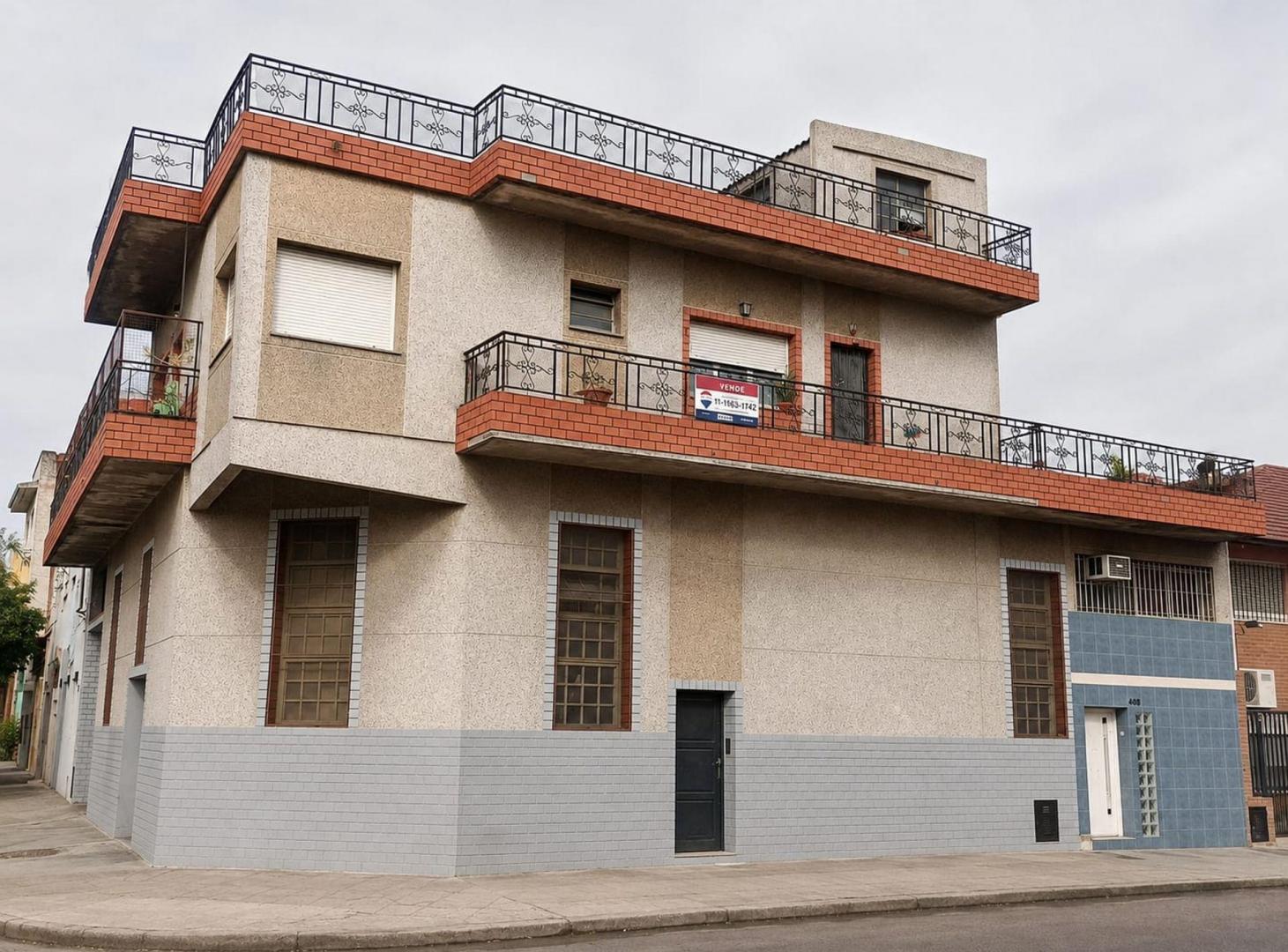 Foto de PH EN VENTA 3 AMBIENTES VALENTIN ALSINA, imagen 2