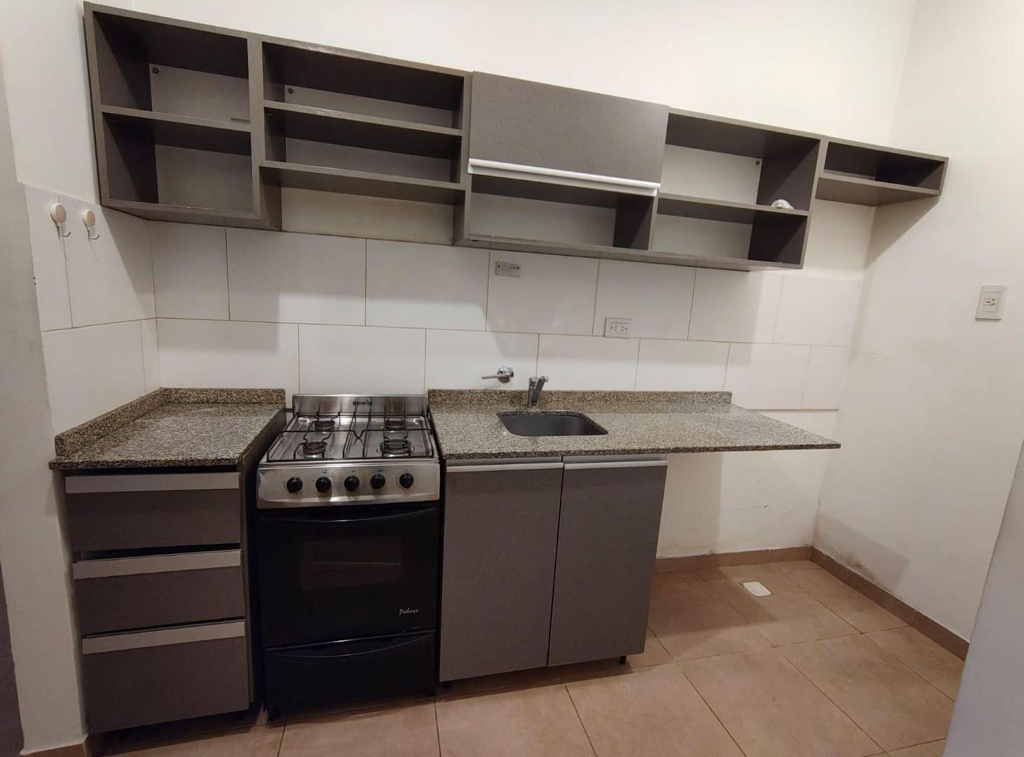 Foto de VENTA MONOAMBIENTE MUY LUMINOSO LANUS, imagen 4