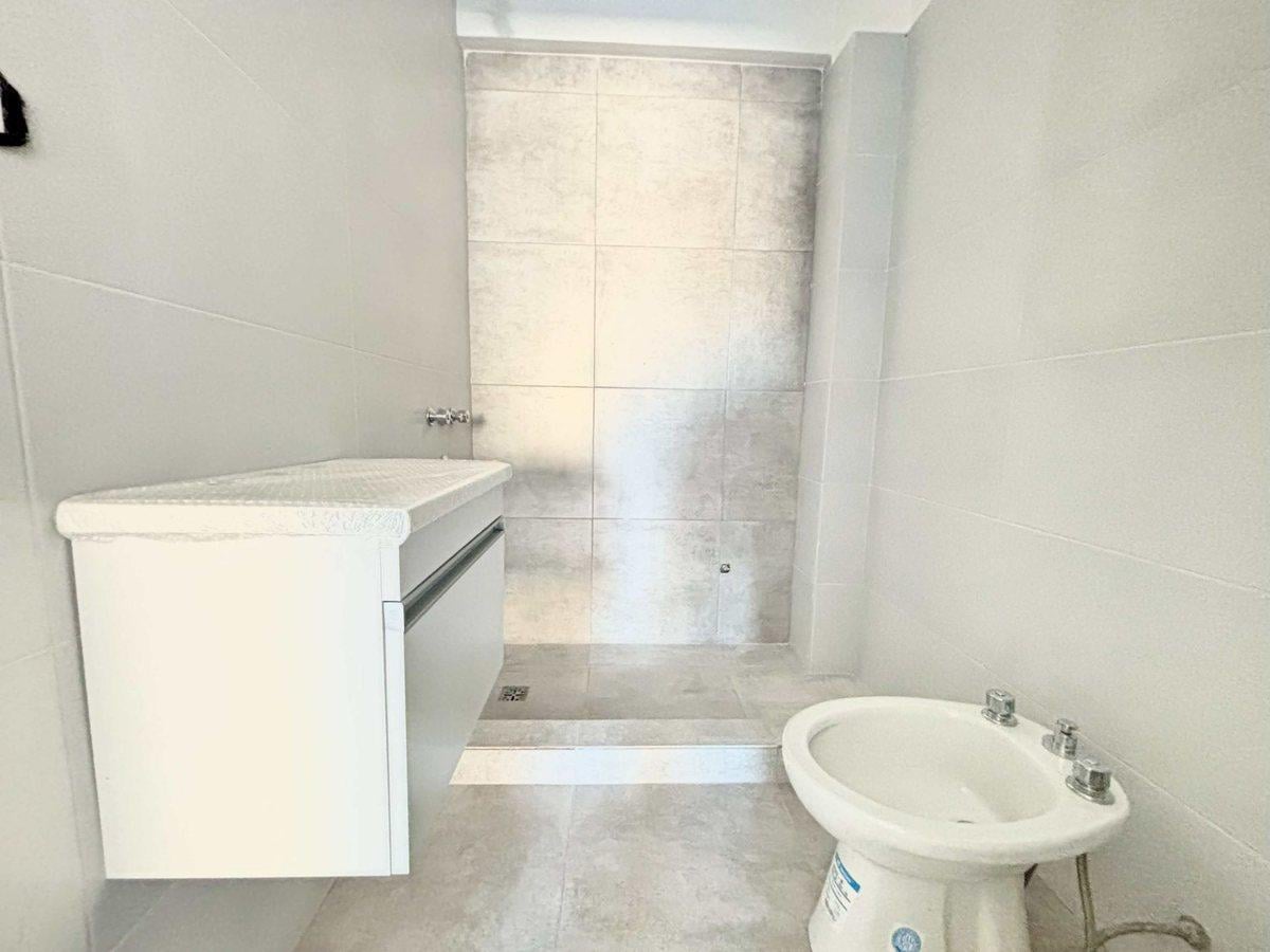 Foto de Monoambiente a estrenar con balcón Lanús Oeste, imagen 5