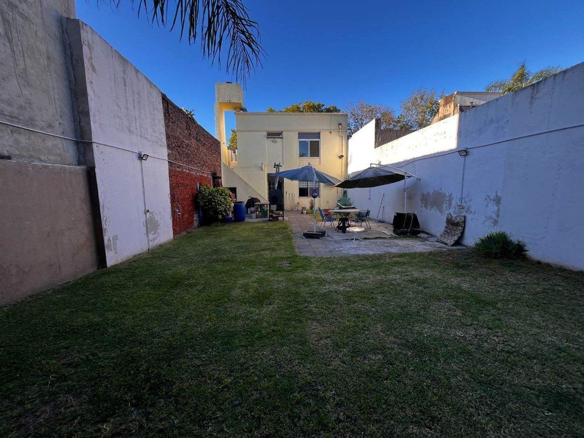 Foto de VENTA CASA 4 AMB COCHERA PATIO TERRAZA LANÚS OESTE, imagen 5