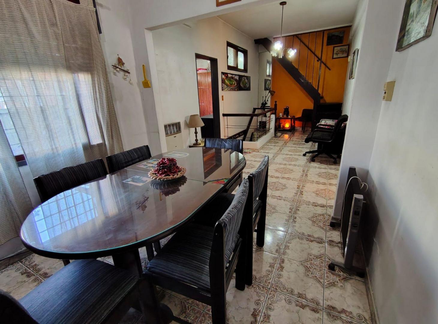Foto de VENTA PH 4 AMB INDEP. APTO CRÉDITO. LANÚS OESTE, imagen 1