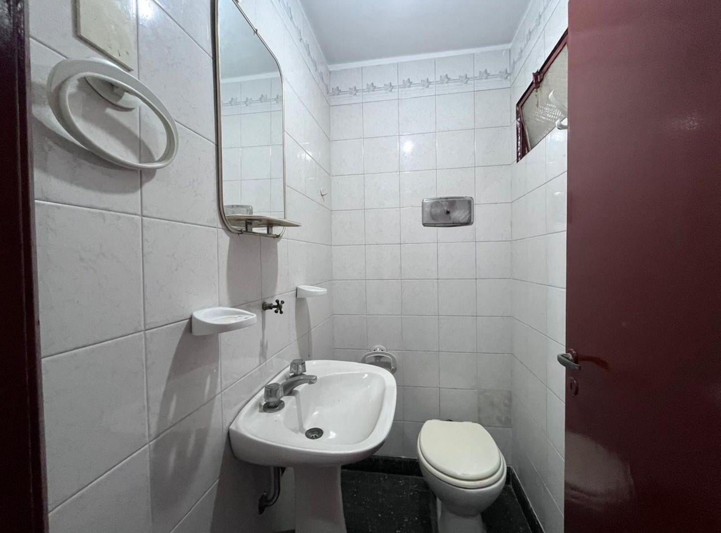 Foto de Casa 6 ambientes con pileta en Bernal APTO CREDITO, imagen 5