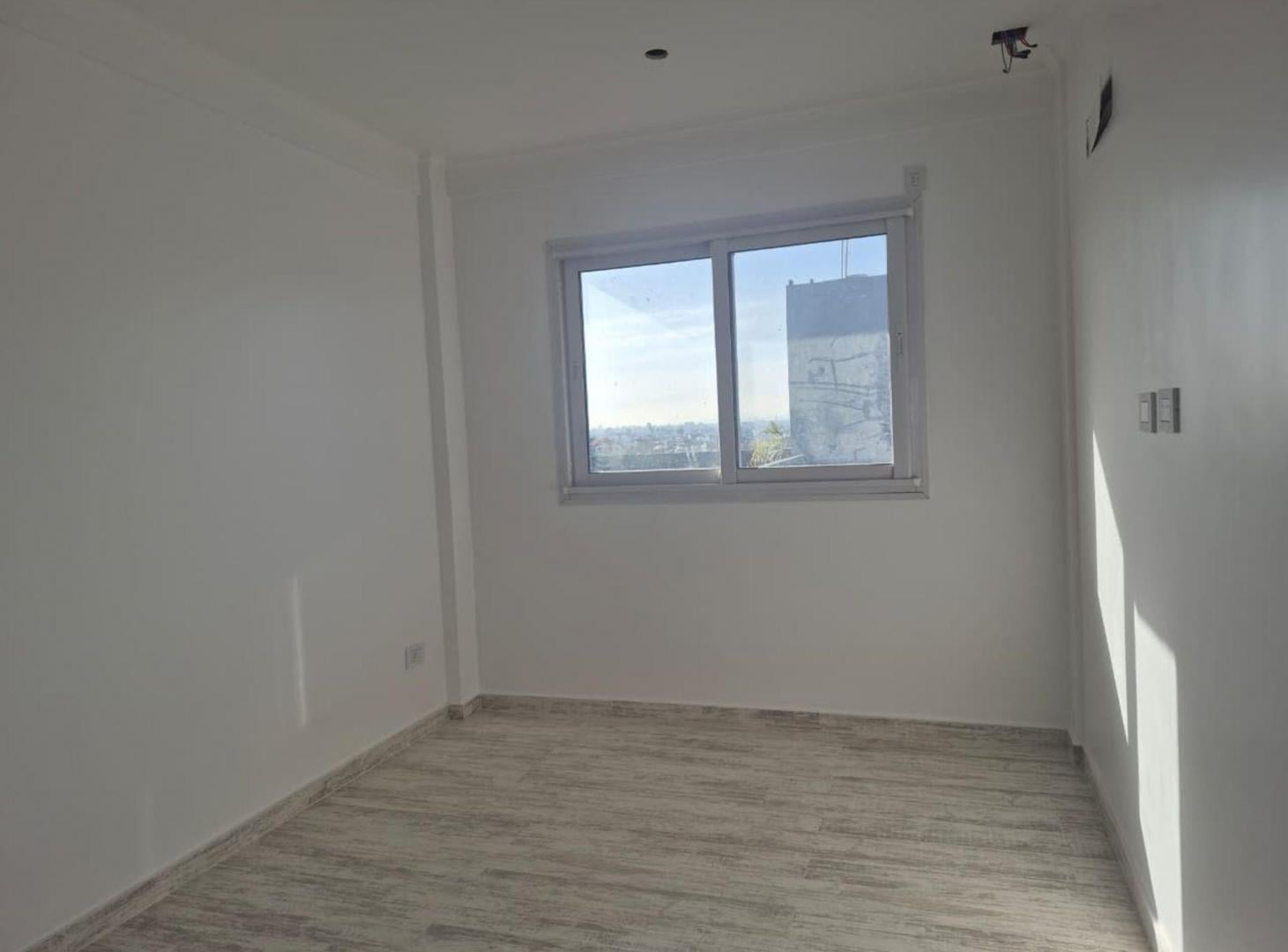 Foto de VENTA PISO 4 AMB A ESTRENAR C/ COCHERA LANUSITA, imagen 3