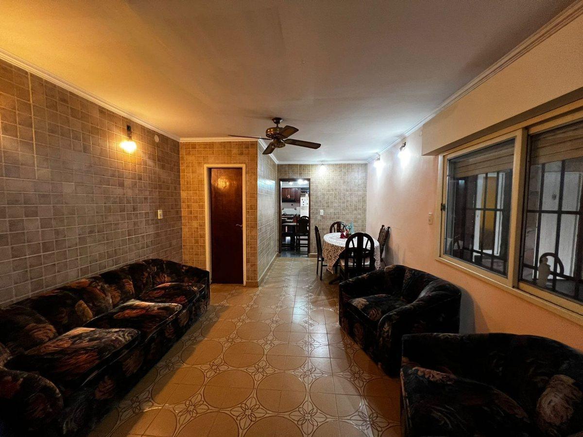 Foto de CASA APTA CREDITO CON PATIO, TERRAZA Y COCHERA, imagen 3