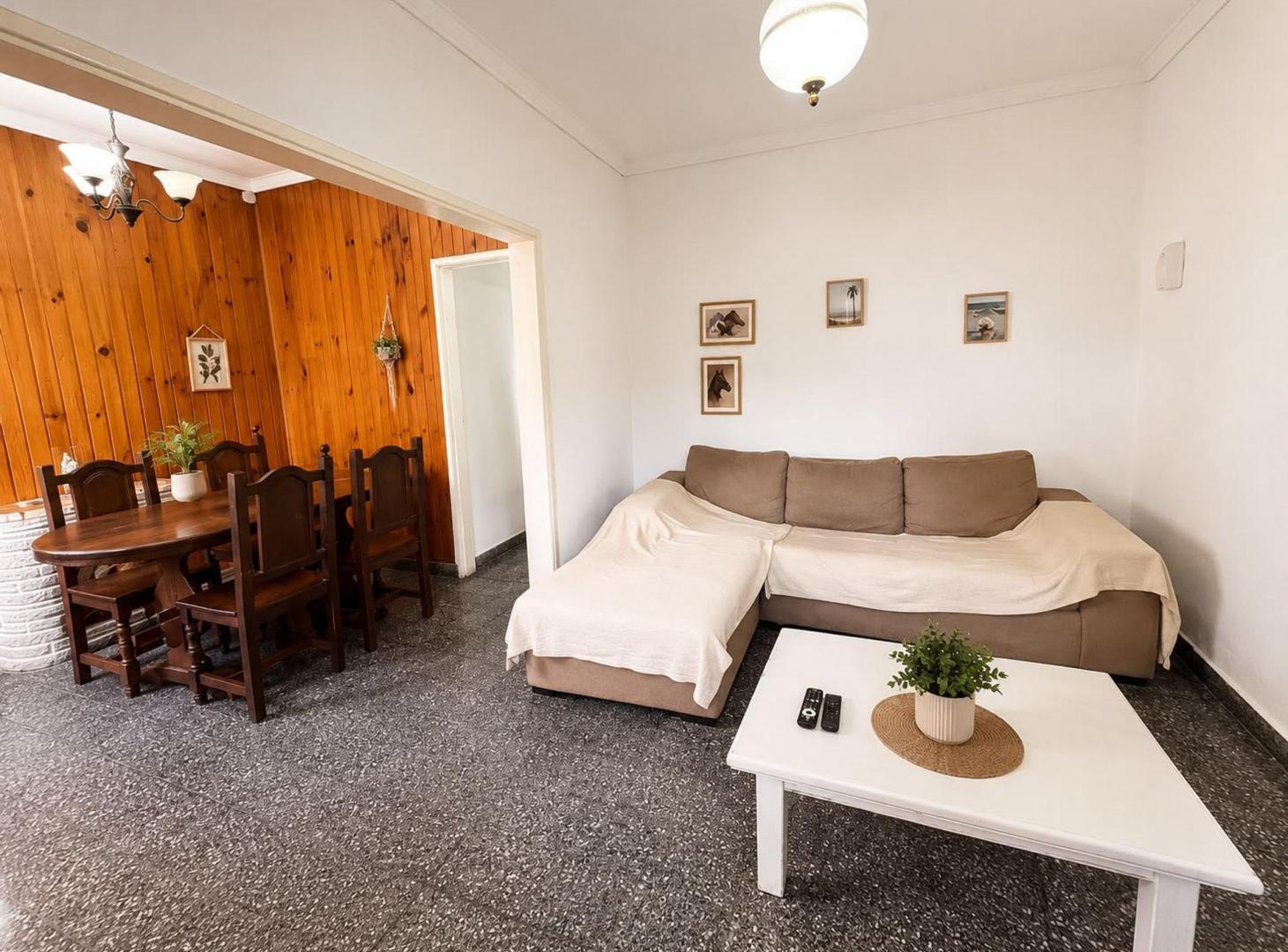 Foto de CASA DE 3 AMB EN VENTA EN R. ESCALADA APTA CRED, imagen 1