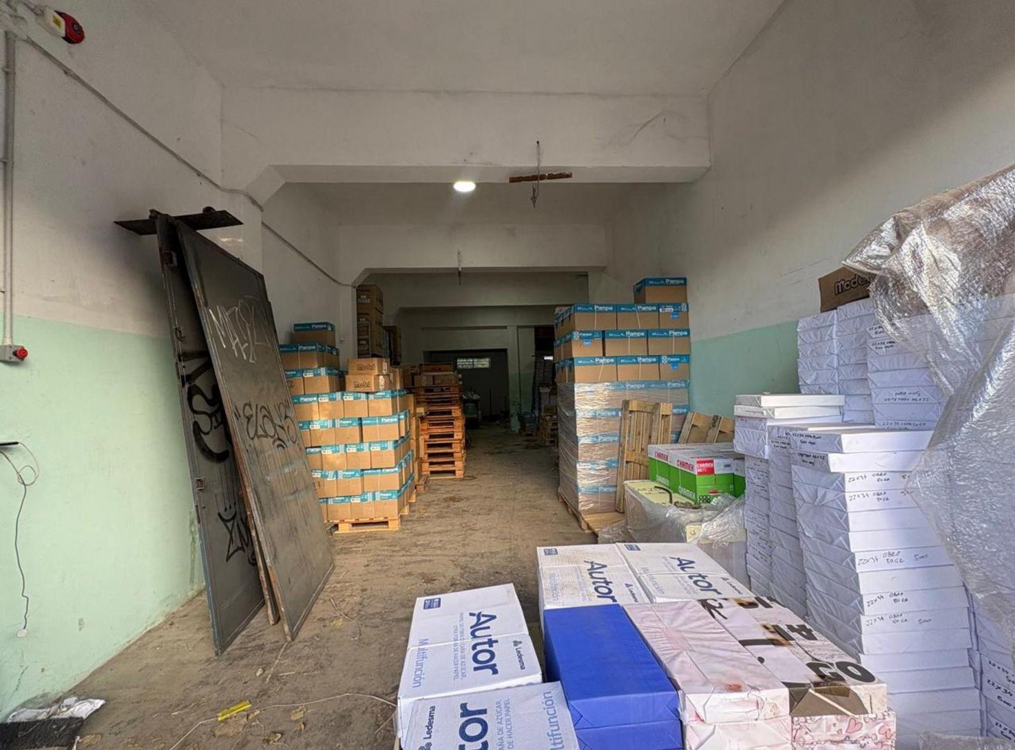 Foto de GALPON DE 147 m² EN ALQUILER EN LANUS, imagen 2